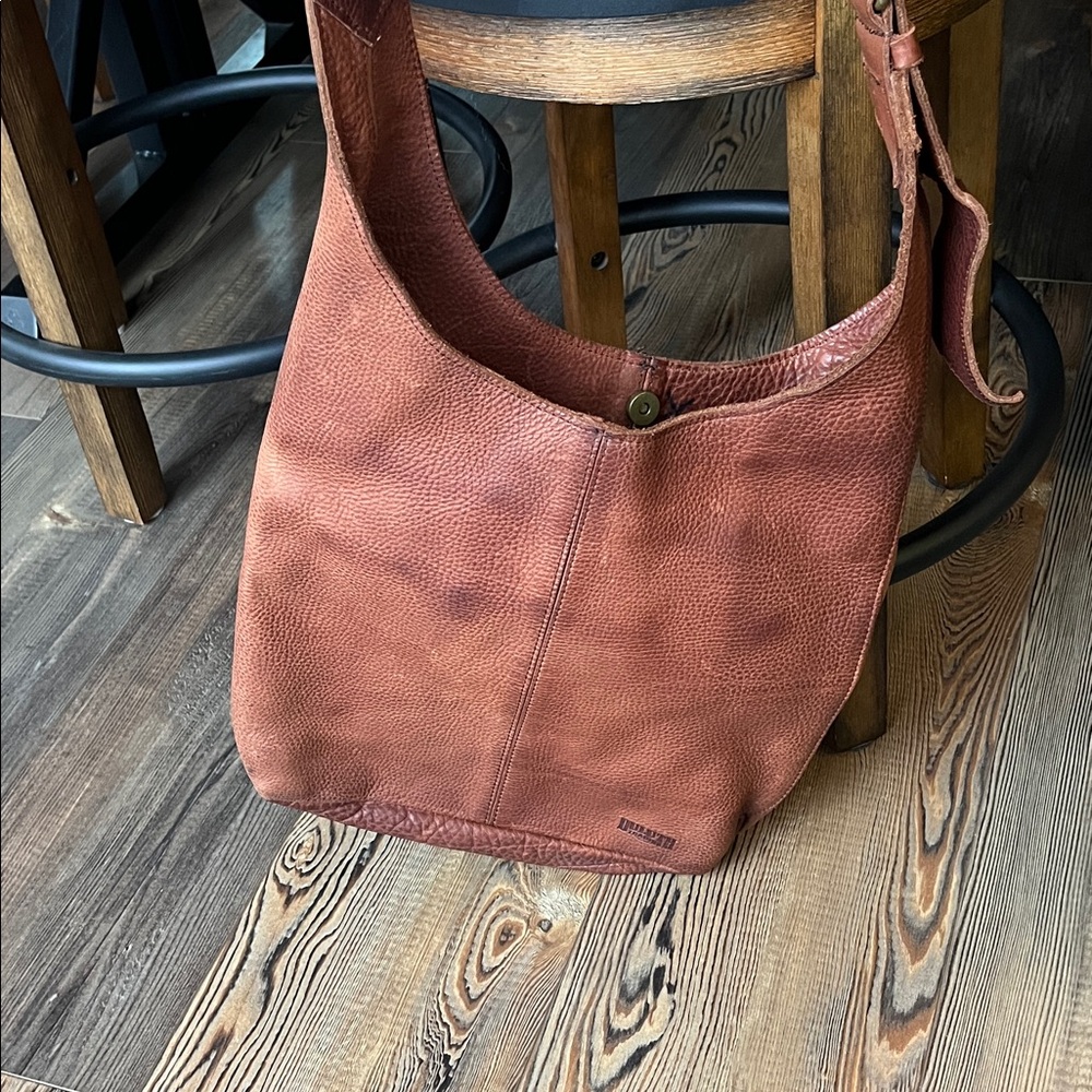 Duluth Trading Co Tan Leather Hobo Bag